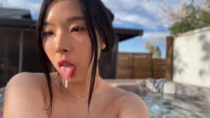 คลิปโป๊ Onlyfans Korean Girl สาวเกาหลี Hot Tub Solo Masturbation ในอ่างน้ำร้อนช่วยตัวเองคนเดียว